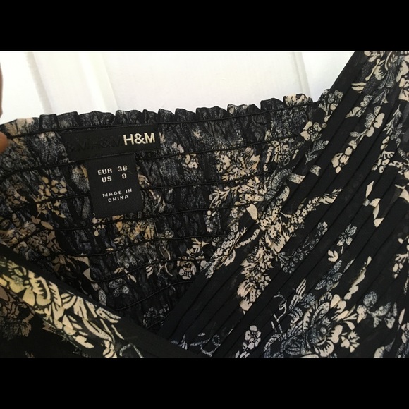H&M pleated black & beige sheer print w/comfort fitted elastic back bodice panel - Picture 4 of 4